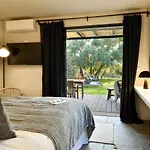 Hotel Domaine De Peretti Della Rocca Figari (Corsica)