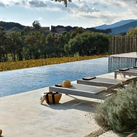 Domaine De Peretti Della Rocca 4* 菲加里