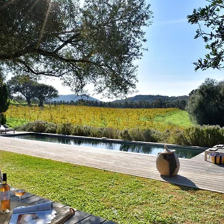 Domaine De Peretti Della Rocca 4* 菲加里