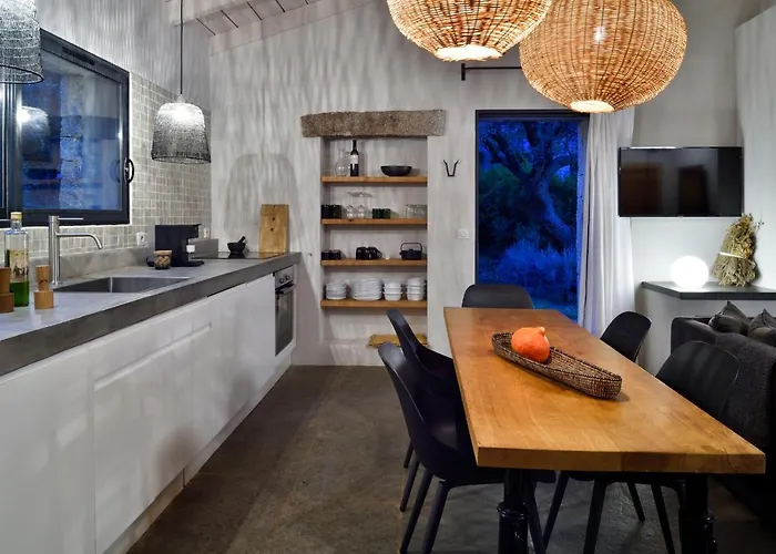 Domaine De Peretti Della Rocca 4* Figari (Corsica)