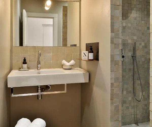 Domaine De Peretti Della Rocca Figari (Corsica)