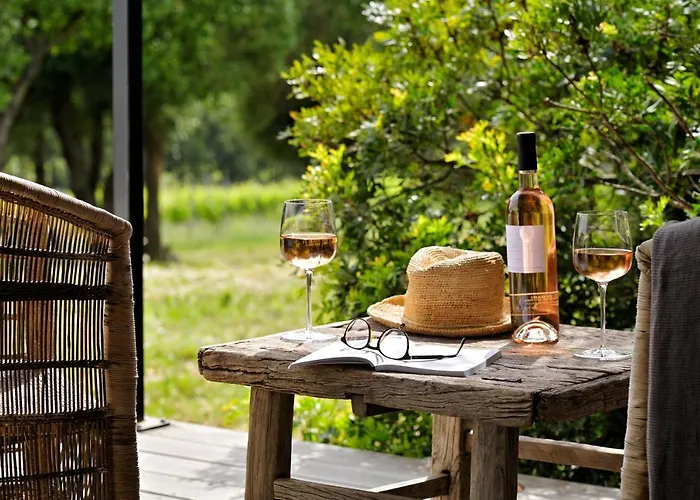 Отель Domaine De Peretti Della Rocca Фигари