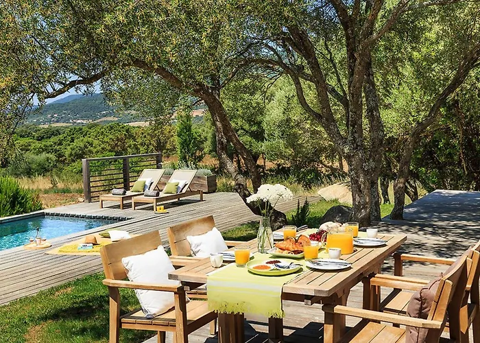 Domaine De Peretti Della Rocca 4* Фигари