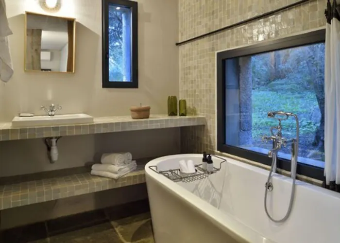 Domaine De Peretti Della Rocca Figari (Corsica)