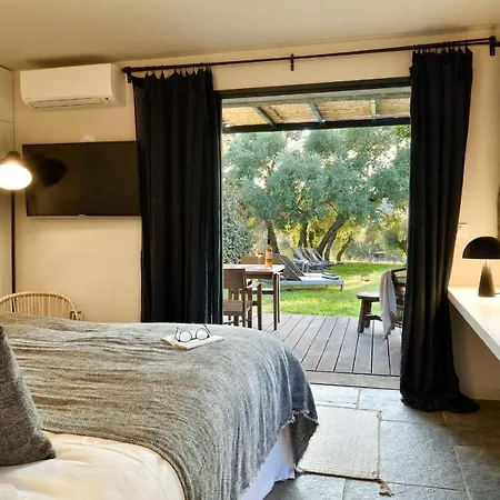 Otel Domaine De Peretti Della Rocca Figari (Corsica)