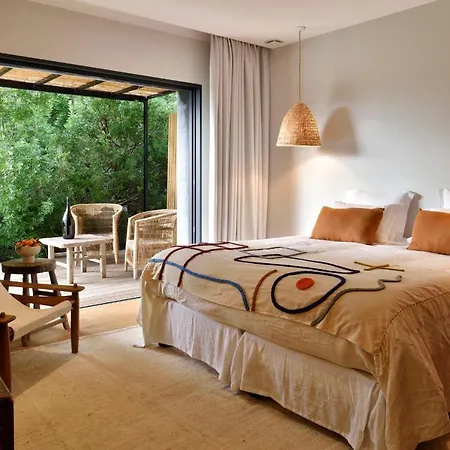 Domaine De Peretti Della Rocca 4* Figari (Corsica)