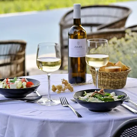 Domaine De Peretti Della Rocca מלון פיגארי