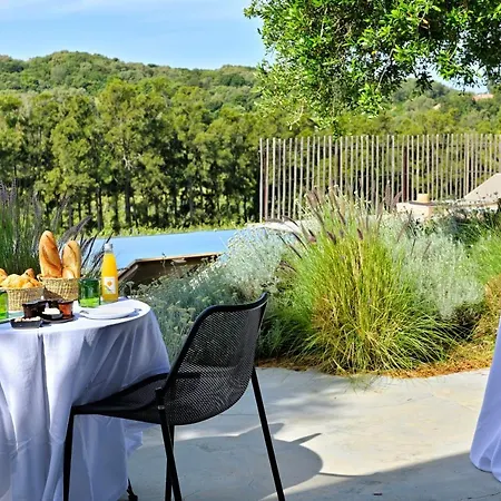 Domaine De Peretti Della Rocca מלון