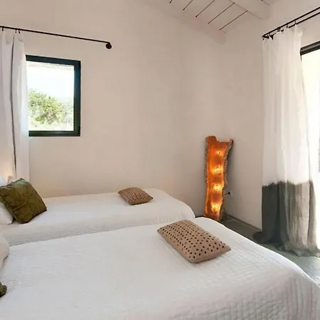 Domaine De Peretti Della Rocca מלון 4*