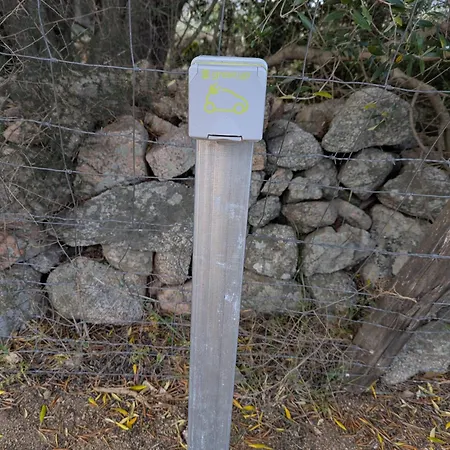 Domaine De Peretti Della Rocca 4* פיגארי