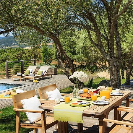 Domaine De Peretti Della Rocca 4* Figari (Corsica)