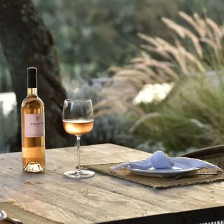 Domaine De Peretti Della Rocca 4* Figari (Corsica)