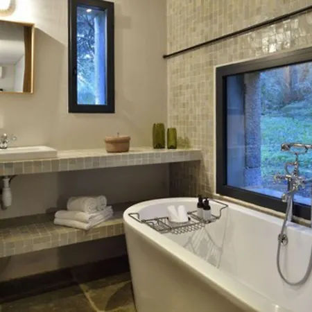 Domaine De Peretti Della Rocca Figari (Corsica)