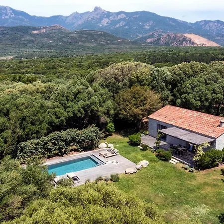 Domaine De Peretti Della Rocca 4*