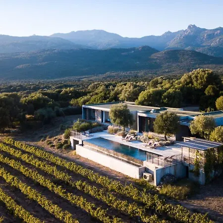 Domaine De Peretti Della Rocca מלון