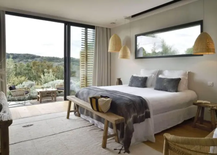 Domaine De Peretti Della Rocca 4* Figari (Corsica)